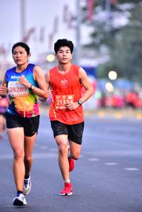 BIB: 28289, 21314
                            <button type="button" onclick="openModal(10719305)" class="btn btn-primary btn-sm float-right btn-popup" data-toggle="modal" data-target=".modal-high-quality">
                        <i class="fas fa-shopping-cart"></i> Add to Cart
                    </button>
                                            <button type="button" onclick="isThisMe(10719305, true)" class="btn btn-success btn-sm float-right btn-popup btn-isme hidden" data-toggle="tooltip" data-placement="bottom" title="นี่คือรูปของคุณใช่ไหม คลิกที่นี่เพื่อเอาเข้าอัลบั้ม">
                        <i class="fas fa-plus"></i> Add to album
                    </button>
                    <button type="button" onclick="isThisMe(10719305, false)" class="btn btn-warning btn-sm float-right btn-popup btn-isnotme hidden">
                        <i class="fas fa-ban"></i> Remove from album
                    </button>