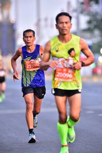 BIB: 20096
                            <button type="button" onclick="openModal(10716724)" class="btn btn-primary btn-sm float-right btn-popup" data-toggle="modal" data-target=".modal-high-quality">
                        <i class="fas fa-shopping-cart"></i> Add to Cart
                    </button>
                                            <button type="button" onclick="isThisMe(10716724, true)" class="btn btn-success btn-sm float-right btn-popup btn-isme hidden" data-toggle="tooltip" data-placement="bottom" title="นี่คือรูปของคุณใช่ไหม คลิกที่นี่เพื่อเอาเข้าอัลบั้ม">
                        <i class="fas fa-plus"></i> Add to album
                    </button>
                    <button type="button" onclick="isThisMe(10716724, false)" class="btn btn-warning btn-sm float-right btn-popup btn-isnotme hidden">
                        <i class="fas fa-ban"></i> Remove from album
                    </button>