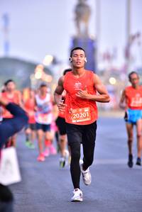 BIB: 20201
                            <button type="button" onclick="openModal(10719560)" class="btn btn-primary btn-sm float-right btn-popup" data-toggle="modal" data-target=".modal-high-quality">
                        <i class="fas fa-shopping-cart"></i> Add to Cart
                    </button>
                                            <button type="button" onclick="isThisMe(10719560, true)" class="btn btn-success btn-sm float-right btn-popup btn-isme hidden" data-toggle="tooltip" data-placement="bottom" title="นี่คือรูปของคุณใช่ไหม คลิกที่นี่เพื่อเอาเข้าอัลบั้ม">
                        <i class="fas fa-plus"></i> Add to album
                    </button>
                    <button type="button" onclick="isThisMe(10719560, false)" class="btn btn-warning btn-sm float-right btn-popup btn-isnotme hidden">
                        <i class="fas fa-ban"></i> Remove from album
                    </button>