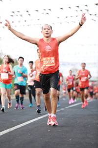 BIB: 20139
                            <button type="button" onclick="openModal(10639122)" class="btn btn-primary btn-sm float-right btn-popup" data-toggle="modal" data-target=".modal-high-quality">
                        <i class="fas fa-shopping-cart"></i> Add to Cart
                    </button>
                                            <button type="button" onclick="isThisMe(10639122, true)" class="btn btn-success btn-sm float-right btn-popup btn-isme hidden" data-toggle="tooltip" data-placement="bottom" title="นี่คือรูปของคุณใช่ไหม คลิกที่นี่เพื่อเอาเข้าอัลบั้ม">
                        <i class="fas fa-plus"></i> Add to album
                    </button>
                    <button type="button" onclick="isThisMe(10639122, false)" class="btn btn-warning btn-sm float-right btn-popup btn-isnotme hidden">
                        <i class="fas fa-ban"></i> Remove from album
                    </button>