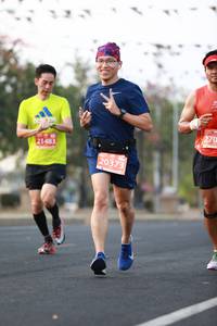 BIB: 270, 21483, 20373
                            <button type="button" onclick="openModal(10636946)" class="btn btn-primary btn-sm float-right btn-popup" data-toggle="modal" data-target=".modal-high-quality">
                        <i class="fas fa-shopping-cart"></i> Add to Cart
                    </button>
                                            <button type="button" onclick="isThisMe(10636946, true)" class="btn btn-success btn-sm float-right btn-popup btn-isme hidden" data-toggle="tooltip" data-placement="bottom" title="นี่คือรูปของคุณใช่ไหม คลิกที่นี่เพื่อเอาเข้าอัลบั้ม">
                        <i class="fas fa-plus"></i> Add to album
                    </button>
                    <button type="button" onclick="isThisMe(10636946, false)" class="btn btn-warning btn-sm float-right btn-popup btn-isnotme hidden">
                        <i class="fas fa-ban"></i> Remove from album
                    </button>