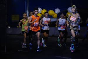 BIB: 26668, 20556, 2004, 
                            <button type="button" onclick="openModal(10945181)" class="btn btn-primary btn-sm float-right btn-popup" data-toggle="modal" data-target=".modal-high-quality">
                        <i class="fas fa-shopping-cart"></i> Add to Cart
                    </button>
                                            <button type="button" onclick="isThisMe(10945181, true)" class="btn btn-success btn-sm float-right btn-popup btn-isme hidden" data-toggle="tooltip" data-placement="bottom" title="นี่คือรูปของคุณใช่ไหม คลิกที่นี่เพื่อเอาเข้าอัลบั้ม">
                        <i class="fas fa-plus"></i> Add to album
                    </button>
                    <button type="button" onclick="isThisMe(10945181, false)" class="btn btn-warning btn-sm float-right btn-popup btn-isnotme hidden">
                        <i class="fas fa-ban"></i> Remove from album
                    </button>
