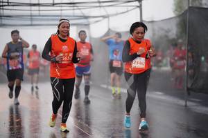 BIB: 5652, 23462
                            <button type="button" onclick="openModal(11154875)" class="btn btn-primary btn-sm float-right btn-popup" data-toggle="modal" data-target=".modal-high-quality">
                        <i class="fas fa-shopping-cart"></i> Add to Cart
                    </button>
                                            <button type="button" onclick="isThisMe(11154875, true)" class="btn btn-success btn-sm float-right btn-popup btn-isme hidden" data-toggle="tooltip" data-placement="bottom" title="นี่คือรูปของคุณใช่ไหม คลิกที่นี่เพื่อเอาเข้าอัลบั้ม">
                        <i class="fas fa-plus"></i> Add to album
                    </button>
                    <button type="button" onclick="isThisMe(11154875, false)" class="btn btn-warning btn-sm float-right btn-popup btn-isnotme hidden">
                        <i class="fas fa-ban"></i> Remove from album
                    </button>