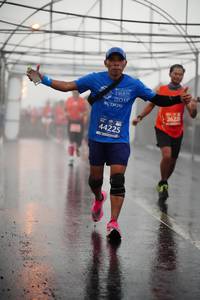 BIB: 201, 2622, 44225
                            <button type="button" onclick="openModal(11197467)" class="btn btn-primary btn-sm float-right btn-popup" data-toggle="modal" data-target=".modal-high-quality">
                        <i class="fas fa-shopping-cart"></i> Add to Cart
                    </button>
                                            <button type="button" onclick="isThisMe(11197467, true)" class="btn btn-success btn-sm float-right btn-popup btn-isme hidden" data-toggle="tooltip" data-placement="bottom" title="นี่คือรูปของคุณใช่ไหม คลิกที่นี่เพื่อเอาเข้าอัลบั้ม">
                        <i class="fas fa-plus"></i> Add to album
                    </button>
                    <button type="button" onclick="isThisMe(11197467, false)" class="btn btn-warning btn-sm float-right btn-popup btn-isnotme hidden">
                        <i class="fas fa-ban"></i> Remove from album
                    </button>