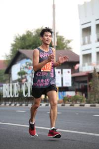 BIB: 21721, 42195
                            <button type="button" onclick="openModal(11227854)" class="btn btn-primary btn-sm float-right btn-popup" data-toggle="modal" data-target=".modal-high-quality">
                        <i class="fas fa-shopping-cart"></i> Add to Cart
                    </button>
                                            <button type="button" onclick="isThisMe(11227854, true)" class="btn btn-success btn-sm float-right btn-popup btn-isme hidden" data-toggle="tooltip" data-placement="bottom" title="นี่คือรูปของคุณใช่ไหม คลิกที่นี่เพื่อเอาเข้าอัลบั้ม">
                        <i class="fas fa-plus"></i> Add to album
                    </button>
                    <button type="button" onclick="isThisMe(11227854, false)" class="btn btn-warning btn-sm float-right btn-popup btn-isnotme hidden">
                        <i class="fas fa-ban"></i> Remove from album
                    </button>