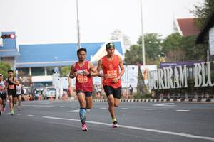 BIB: 36546, 25530
                            <button type="button" onclick="openModal(11220176)" class="btn btn-primary btn-sm float-right btn-popup" data-toggle="modal" data-target=".modal-high-quality">
                        <i class="fas fa-shopping-cart"></i> Add to Cart
                    </button>
                                            <button type="button" onclick="isThisMe(11220176, true)" class="btn btn-success btn-sm float-right btn-popup btn-isme hidden" data-toggle="tooltip" data-placement="bottom" title="นี่คือรูปของคุณใช่ไหม คลิกที่นี่เพื่อเอาเข้าอัลบั้ม">
                        <i class="fas fa-plus"></i> Add to album
                    </button>
                    <button type="button" onclick="isThisMe(11220176, false)" class="btn btn-warning btn-sm float-right btn-popup btn-isnotme hidden">
                        <i class="fas fa-ban"></i> Remove from album
                    </button>