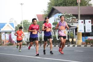 BIB: 21956, 20563, 26720
                            <button type="button" onclick="openModal(11224072)" class="btn btn-primary btn-sm float-right btn-popup" data-toggle="modal" data-target=".modal-high-quality">
                        <i class="fas fa-shopping-cart"></i> Add to Cart
                    </button>
                                            <button type="button" onclick="isThisMe(11224072, true)" class="btn btn-success btn-sm float-right btn-popup btn-isme hidden" data-toggle="tooltip" data-placement="bottom" title="นี่คือรูปของคุณใช่ไหม คลิกที่นี่เพื่อเอาเข้าอัลบั้ม">
                        <i class="fas fa-plus"></i> Add to album
                    </button>
                    <button type="button" onclick="isThisMe(11224072, false)" class="btn btn-warning btn-sm float-right btn-popup btn-isnotme hidden">
                        <i class="fas fa-ban"></i> Remove from album
                    </button>
