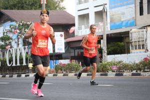 BIB: 20492
                            <button type="button" onclick="openModal(11231490)" class="btn btn-primary btn-sm float-right btn-popup" data-toggle="modal" data-target=".modal-high-quality">
                        <i class="fas fa-shopping-cart"></i> Add to Cart
                    </button>
                                            <button type="button" onclick="isThisMe(11231490, true)" class="btn btn-success btn-sm float-right btn-popup btn-isme hidden" data-toggle="tooltip" data-placement="bottom" title="นี่คือรูปของคุณใช่ไหม คลิกที่นี่เพื่อเอาเข้าอัลบั้ม">
                        <i class="fas fa-plus"></i> Add to album
                    </button>
                    <button type="button" onclick="isThisMe(11231490, false)" class="btn btn-warning btn-sm float-right btn-popup btn-isnotme hidden">
                        <i class="fas fa-ban"></i> Remove from album
                    </button>