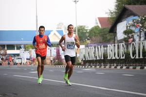 BIB: 26580, 44983
                            <button type="button" onclick="openModal(11215147)" class="btn btn-primary btn-sm float-right btn-popup" data-toggle="modal" data-target=".modal-high-quality">
                        <i class="fas fa-shopping-cart"></i> Add to Cart
                    </button>
                                            <button type="button" onclick="isThisMe(11215147, true)" class="btn btn-success btn-sm float-right btn-popup btn-isme hidden" data-toggle="tooltip" data-placement="bottom" title="นี่คือรูปของคุณใช่ไหม คลิกที่นี่เพื่อเอาเข้าอัลบั้ม">
                        <i class="fas fa-plus"></i> Add to album
                    </button>
                    <button type="button" onclick="isThisMe(11215147, false)" class="btn btn-warning btn-sm float-right btn-popup btn-isnotme hidden">
                        <i class="fas fa-ban"></i> Remove from album
                    </button>
