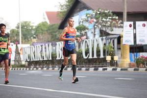 BIB: 343
                            <button type="button" onclick="openModal(11234149)" class="btn btn-primary btn-sm float-right btn-popup" data-toggle="modal" data-target=".modal-high-quality">
                        <i class="fas fa-shopping-cart"></i> Add to Cart
                    </button>
                                            <button type="button" onclick="isThisMe(11234149, true)" class="btn btn-success btn-sm float-right btn-popup btn-isme hidden" data-toggle="tooltip" data-placement="bottom" title="นี่คือรูปของคุณใช่ไหม คลิกที่นี่เพื่อเอาเข้าอัลบั้ม">
                        <i class="fas fa-plus"></i> Add to album
                    </button>
                    <button type="button" onclick="isThisMe(11234149, false)" class="btn btn-warning btn-sm float-right btn-popup btn-isnotme hidden">
                        <i class="fas fa-ban"></i> Remove from album
                    </button>
