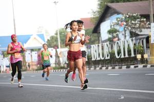 BIB: 538, 2040
                            <button type="button" onclick="openModal(11224895)" class="btn btn-primary btn-sm float-right btn-popup" data-toggle="modal" data-target=".modal-high-quality">
                        <i class="fas fa-shopping-cart"></i> Add to Cart
                    </button>
                                            <button type="button" onclick="isThisMe(11224895, true)" class="btn btn-success btn-sm float-right btn-popup btn-isme hidden" data-toggle="tooltip" data-placement="bottom" title="นี่คือรูปของคุณใช่ไหม คลิกที่นี่เพื่อเอาเข้าอัลบั้ม">
                        <i class="fas fa-plus"></i> Add to album
                    </button>
                    <button type="button" onclick="isThisMe(11224895, false)" class="btn btn-warning btn-sm float-right btn-popup btn-isnotme hidden">
                        <i class="fas fa-ban"></i> Remove from album
                    </button>
