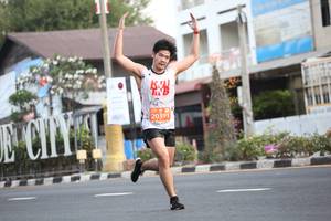 BIB: 20391
                            <button type="button" onclick="openModal(11225280)" class="btn btn-primary btn-sm float-right btn-popup" data-toggle="modal" data-target=".modal-high-quality">
                        <i class="fas fa-shopping-cart"></i> Add to Cart
                    </button>
                                            <button type="button" onclick="isThisMe(11225280, true)" class="btn btn-success btn-sm float-right btn-popup btn-isme hidden" data-toggle="tooltip" data-placement="bottom" title="นี่คือรูปของคุณใช่ไหม คลิกที่นี่เพื่อเอาเข้าอัลบั้ม">
                        <i class="fas fa-plus"></i> Add to album
                    </button>
                    <button type="button" onclick="isThisMe(11225280, false)" class="btn btn-warning btn-sm float-right btn-popup btn-isnotme hidden">
                        <i class="fas fa-ban"></i> Remove from album
                    </button>