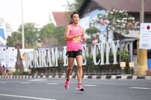 BIB: 20374
                            <button type="button" onclick="openModal(11225523)" class="btn btn-primary btn-sm float-right btn-popup" data-toggle="modal" data-target=".modal-high-quality">
                        <i class="fas fa-shopping-cart"></i> Add to Cart
                    </button>
                                            <button type="button" onclick="isThisMe(11225523, true)" class="btn btn-success btn-sm float-right btn-popup btn-isme hidden" data-toggle="tooltip" data-placement="bottom" title="นี่คือรูปของคุณใช่ไหม คลิกที่นี่เพื่อเอาเข้าอัลบั้ม">
                        <i class="fas fa-plus"></i> Add to album
                    </button>
                    <button type="button" onclick="isThisMe(11225523, false)" class="btn btn-warning btn-sm float-right btn-popup btn-isnotme hidden">
                        <i class="fas fa-ban"></i> Remove from album
                    </button>