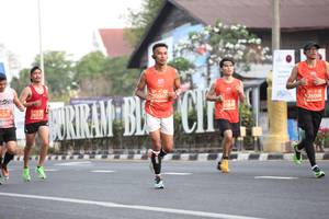 BIB: 26006, 6261, 26111
                            <button type="button" onclick="openModal(11234711)" class="btn btn-primary btn-sm float-right btn-popup" data-toggle="modal" data-target=".modal-high-quality">
                        <i class="fas fa-shopping-cart"></i> Add to Cart
                    </button>
                                            <button type="button" onclick="isThisMe(11234711, true)" class="btn btn-success btn-sm float-right btn-popup btn-isme hidden" data-toggle="tooltip" data-placement="bottom" title="นี่คือรูปของคุณใช่ไหม คลิกที่นี่เพื่อเอาเข้าอัลบั้ม">
                        <i class="fas fa-plus"></i> Add to album
                    </button>
                    <button type="button" onclick="isThisMe(11234711, false)" class="btn btn-warning btn-sm float-right btn-popup btn-isnotme hidden">
                        <i class="fas fa-ban"></i> Remove from album
                    </button>