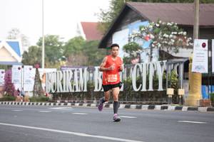 BIB: 81946
                            <button type="button" onclick="openModal(11223764)" class="btn btn-primary btn-sm float-right btn-popup" data-toggle="modal" data-target=".modal-high-quality">
                        <i class="fas fa-shopping-cart"></i> Add to Cart
                    </button>
                                            <button type="button" onclick="isThisMe(11223764, true)" class="btn btn-success btn-sm float-right btn-popup btn-isme hidden" data-toggle="tooltip" data-placement="bottom" title="นี่คือรูปของคุณใช่ไหม คลิกที่นี่เพื่อเอาเข้าอัลบั้ม">
                        <i class="fas fa-plus"></i> Add to album
                    </button>
                    <button type="button" onclick="isThisMe(11223764, false)" class="btn btn-warning btn-sm float-right btn-popup btn-isnotme hidden">
                        <i class="fas fa-ban"></i> Remove from album
                    </button>
