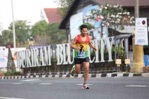BIB: 44098
                            <button type="button" onclick="openModal(11232170)" class="btn btn-primary btn-sm float-right btn-popup" data-toggle="modal" data-target=".modal-high-quality">
                        <i class="fas fa-shopping-cart"></i> Add to Cart
                    </button>
                                            <button type="button" onclick="isThisMe(11232170, true)" class="btn btn-success btn-sm float-right btn-popup btn-isme hidden" data-toggle="tooltip" data-placement="bottom" title="นี่คือรูปของคุณใช่ไหม คลิกที่นี่เพื่อเอาเข้าอัลบั้ม">
                        <i class="fas fa-plus"></i> Add to album
                    </button>
                    <button type="button" onclick="isThisMe(11232170, false)" class="btn btn-warning btn-sm float-right btn-popup btn-isnotme hidden">
                        <i class="fas fa-ban"></i> Remove from album
                    </button>