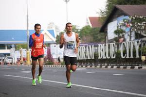 BIB: 26580, 44983
                            <button type="button" onclick="openModal(11215225)" class="btn btn-primary btn-sm float-right btn-popup" data-toggle="modal" data-target=".modal-high-quality">
                        <i class="fas fa-shopping-cart"></i> Add to Cart
                    </button>
                                            <button type="button" onclick="isThisMe(11215225, true)" class="btn btn-success btn-sm float-right btn-popup btn-isme hidden" data-toggle="tooltip" data-placement="bottom" title="นี่คือรูปของคุณใช่ไหม คลิกที่นี่เพื่อเอาเข้าอัลบั้ม">
                        <i class="fas fa-plus"></i> Add to album
                    </button>
                    <button type="button" onclick="isThisMe(11215225, false)" class="btn btn-warning btn-sm float-right btn-popup btn-isnotme hidden">
                        <i class="fas fa-ban"></i> Remove from album
                    </button>