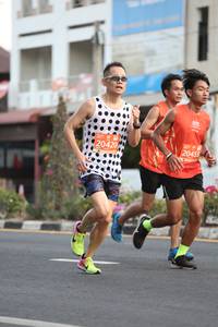 BIB: 20420, 20453
                            <button type="button" onclick="openModal(11249468)" class="btn btn-primary btn-sm float-right btn-popup" data-toggle="modal" data-target=".modal-high-quality">
                        <i class="fas fa-shopping-cart"></i> Add to Cart
                    </button>
                                            <button type="button" onclick="isThisMe(11249468, true)" class="btn btn-success btn-sm float-right btn-popup btn-isme hidden" data-toggle="tooltip" data-placement="bottom" title="นี่คือรูปของคุณใช่ไหม คลิกที่นี่เพื่อเอาเข้าอัลบั้ม">
                        <i class="fas fa-plus"></i> Add to album
                    </button>
                    <button type="button" onclick="isThisMe(11249468, false)" class="btn btn-warning btn-sm float-right btn-popup btn-isnotme hidden">
                        <i class="fas fa-ban"></i> Remove from album
                    </button>