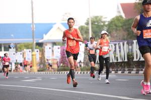 BIB: 1200, 2650, 26255, 230
                            <button type="button" onclick="openModal(11250584)" class="btn btn-primary btn-sm float-right btn-popup" data-toggle="modal" data-target=".modal-high-quality">
                        <i class="fas fa-shopping-cart"></i> Add to Cart
                    </button>
                                            <button type="button" onclick="isThisMe(11250584, true)" class="btn btn-success btn-sm float-right btn-popup btn-isme hidden" data-toggle="tooltip" data-placement="bottom" title="นี่คือรูปของคุณใช่ไหม คลิกที่นี่เพื่อเอาเข้าอัลบั้ม">
                        <i class="fas fa-plus"></i> Add to album
                    </button>
                    <button type="button" onclick="isThisMe(11250584, false)" class="btn btn-warning btn-sm float-right btn-popup btn-isnotme hidden">
                        <i class="fas fa-ban"></i> Remove from album
                    </button>