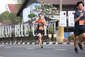 BIB: 2141, 2717
                            <button type="button" onclick="openModal(11250254)" class="btn btn-primary btn-sm float-right btn-popup" data-toggle="modal" data-target=".modal-high-quality">
                        <i class="fas fa-shopping-cart"></i> Add to Cart
                    </button>
                                            <button type="button" onclick="isThisMe(11250254, true)" class="btn btn-success btn-sm float-right btn-popup btn-isme hidden" data-toggle="tooltip" data-placement="bottom" title="นี่คือรูปของคุณใช่ไหม คลิกที่นี่เพื่อเอาเข้าอัลบั้ม">
                        <i class="fas fa-plus"></i> Add to album
                    </button>
                    <button type="button" onclick="isThisMe(11250254, false)" class="btn btn-warning btn-sm float-right btn-popup btn-isnotme hidden">
                        <i class="fas fa-ban"></i> Remove from album
                    </button>