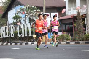 BIB: 29617, 2010
                            <button type="button" onclick="openModal(11249824)" class="btn btn-primary btn-sm float-right btn-popup" data-toggle="modal" data-target=".modal-high-quality">
                        <i class="fas fa-shopping-cart"></i> Add to Cart
                    </button>
                                            <button type="button" onclick="isThisMe(11249824, true)" class="btn btn-success btn-sm float-right btn-popup btn-isme hidden" data-toggle="tooltip" data-placement="bottom" title="นี่คือรูปของคุณใช่ไหม คลิกที่นี่เพื่อเอาเข้าอัลบั้ม">
                        <i class="fas fa-plus"></i> Add to album
                    </button>
                    <button type="button" onclick="isThisMe(11249824, false)" class="btn btn-warning btn-sm float-right btn-popup btn-isnotme hidden">
                        <i class="fas fa-ban"></i> Remove from album
                    </button>