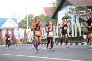 BIB: 2700, 70162, 23280
                            <button type="button" onclick="openModal(11247946)" class="btn btn-primary btn-sm float-right btn-popup" data-toggle="modal" data-target=".modal-high-quality">
                        <i class="fas fa-shopping-cart"></i> Add to Cart
                    </button>
                                            <button type="button" onclick="isThisMe(11247946, true)" class="btn btn-success btn-sm float-right btn-popup btn-isme hidden" data-toggle="tooltip" data-placement="bottom" title="นี่คือรูปของคุณใช่ไหม คลิกที่นี่เพื่อเอาเข้าอัลบั้ม">
                        <i class="fas fa-plus"></i> Add to album
                    </button>
                    <button type="button" onclick="isThisMe(11247946, false)" class="btn btn-warning btn-sm float-right btn-popup btn-isnotme hidden">
                        <i class="fas fa-ban"></i> Remove from album
                    </button>