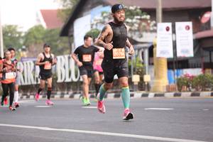 BIB: 20786
                            <button type="button" onclick="openModal(11247960)" class="btn btn-primary btn-sm float-right btn-popup" data-toggle="modal" data-target=".modal-high-quality">
                        <i class="fas fa-shopping-cart"></i> Add to Cart
                    </button>
                                            <button type="button" onclick="isThisMe(11247960, true)" class="btn btn-success btn-sm float-right btn-popup btn-isme hidden" data-toggle="tooltip" data-placement="bottom" title="นี่คือรูปของคุณใช่ไหม คลิกที่นี่เพื่อเอาเข้าอัลบั้ม">
                        <i class="fas fa-plus"></i> Add to album
                    </button>
                    <button type="button" onclick="isThisMe(11247960, false)" class="btn btn-warning btn-sm float-right btn-popup btn-isnotme hidden">
                        <i class="fas fa-ban"></i> Remove from album
                    </button>