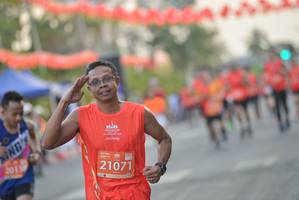 BIB: 21071, 102
                            <button type="button" onclick="openModal(10782069)" class="btn btn-primary btn-sm float-right btn-popup" data-toggle="modal" data-target=".modal-high-quality">
                        <i class="fas fa-shopping-cart"></i> Add to Cart
                    </button>
                                            <button type="button" onclick="isThisMe(10782069, true)" class="btn btn-success btn-sm float-right btn-popup btn-isme hidden" data-toggle="tooltip" data-placement="bottom" title="นี่คือรูปของคุณใช่ไหม คลิกที่นี่เพื่อเอาเข้าอัลบั้ม">
                        <i class="fas fa-plus"></i> Add to album
                    </button>
                    <button type="button" onclick="isThisMe(10782069, false)" class="btn btn-warning btn-sm float-right btn-popup btn-isnotme hidden">
                        <i class="fas fa-ban"></i> Remove from album
                    </button>