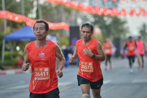 BIB: 20575, 26411
                            <button type="button" onclick="openModal(10802431)" class="btn btn-primary btn-sm float-right btn-popup" data-toggle="modal" data-target=".modal-high-quality">
                        <i class="fas fa-shopping-cart"></i> Add to Cart
                    </button>
                                            <button type="button" onclick="isThisMe(10802431, true)" class="btn btn-success btn-sm float-right btn-popup btn-isme hidden" data-toggle="tooltip" data-placement="bottom" title="นี่คือรูปของคุณใช่ไหม คลิกที่นี่เพื่อเอาเข้าอัลบั้ม">
                        <i class="fas fa-plus"></i> Add to album
                    </button>
                    <button type="button" onclick="isThisMe(10802431, false)" class="btn btn-warning btn-sm float-right btn-popup btn-isnotme hidden">
                        <i class="fas fa-ban"></i> Remove from album
                    </button>