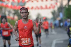 BIB: 20128
                            <button type="button" onclick="openModal(10785356)" class="btn btn-primary btn-sm float-right btn-popup" data-toggle="modal" data-target=".modal-high-quality">
                        <i class="fas fa-shopping-cart"></i> Add to Cart
                    </button>
                                            <button type="button" onclick="isThisMe(10785356, true)" class="btn btn-success btn-sm float-right btn-popup btn-isme hidden" data-toggle="tooltip" data-placement="bottom" title="นี่คือรูปของคุณใช่ไหม คลิกที่นี่เพื่อเอาเข้าอัลบั้ม">
                        <i class="fas fa-plus"></i> Add to album
                    </button>
                    <button type="button" onclick="isThisMe(10785356, false)" class="btn btn-warning btn-sm float-right btn-popup btn-isnotme hidden">
                        <i class="fas fa-ban"></i> Remove from album
                    </button>