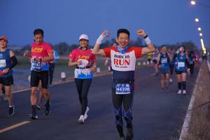 BIB: 0182, 408, 44398
                            <button type="button" onclick="openModal(12159382)" class="btn btn-primary btn-sm float-right btn-popup" data-toggle="modal" data-target=".modal-high-quality">
                        <i class="fas fa-shopping-cart"></i> Add to Cart
                    </button>
                                            <button type="button" onclick="isThisMe(12159382, true)" class="btn btn-success btn-sm float-right btn-popup btn-isme hidden" data-toggle="tooltip" data-placement="bottom" title="นี่คือรูปของคุณใช่ไหม คลิกที่นี่เพื่อเอาเข้าอัลบั้ม">
                        <i class="fas fa-plus"></i> Add to album
                    </button>
                    <button type="button" onclick="isThisMe(12159382, false)" class="btn btn-warning btn-sm float-right btn-popup btn-isnotme hidden">
                        <i class="fas fa-ban"></i> Remove from album
                    </button>