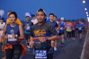 BIB: 4603, 44627
                            <button type="button" onclick="openModal(12158602)" class="btn btn-primary btn-sm float-right btn-popup" data-toggle="modal" data-target=".modal-high-quality">
                        <i class="fas fa-shopping-cart"></i> Add to Cart
                    </button>
                                            <button type="button" onclick="isThisMe(12158602, true)" class="btn btn-success btn-sm float-right btn-popup btn-isme hidden" data-toggle="tooltip" data-placement="bottom" title="นี่คือรูปของคุณใช่ไหม คลิกที่นี่เพื่อเอาเข้าอัลบั้ม">
                        <i class="fas fa-plus"></i> Add to album
                    </button>
                    <button type="button" onclick="isThisMe(12158602, false)" class="btn btn-warning btn-sm float-right btn-popup btn-isnotme hidden">
                        <i class="fas fa-ban"></i> Remove from album
                    </button>