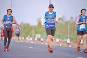 BIB: 70268, 702
                            <button type="button" onclick="openModal(10535528)" class="btn btn-primary btn-sm float-right btn-popup" data-toggle="modal" data-target=".modal-high-quality">
                        <i class="fas fa-shopping-cart"></i> Add to Cart
                    </button>
                                            <button type="button" onclick="isThisMe(10535528, true)" class="btn btn-success btn-sm float-right btn-popup btn-isme hidden" data-toggle="tooltip" data-placement="bottom" title="นี่คือรูปของคุณใช่ไหม คลิกที่นี่เพื่อเอาเข้าอัลบั้ม">
                        <i class="fas fa-plus"></i> Add to album
                    </button>
                    <button type="button" onclick="isThisMe(10535528, false)" class="btn btn-warning btn-sm float-right btn-popup btn-isnotme hidden">
                        <i class="fas fa-ban"></i> Remove from album
                    </button>