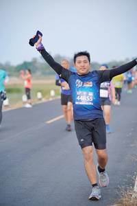 BIB: 5051, 53160, 50776, 50296
                            <button type="button" onclick="openModal(10529646)" class="btn btn-primary btn-sm float-right btn-popup" data-toggle="modal" data-target=".modal-high-quality">
                        <i class="fas fa-shopping-cart"></i> Add to Cart
                    </button>
                                            <button type="button" onclick="isThisMe(10529646, true)" class="btn btn-success btn-sm float-right btn-popup btn-isme hidden" data-toggle="tooltip" data-placement="bottom" title="นี่คือรูปของคุณใช่ไหม คลิกที่นี่เพื่อเอาเข้าอัลบั้ม">
                        <i class="fas fa-plus"></i> Add to album
                    </button>
                    <button type="button" onclick="isThisMe(10529646, false)" class="btn btn-warning btn-sm float-right btn-popup btn-isnotme hidden">
                        <i class="fas fa-ban"></i> Remove from album
                    </button>