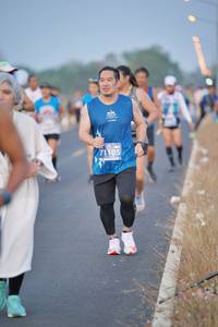 BIB: 52058, 53295
                            <button type="button" onclick="openModal(10532147)" class="btn btn-primary btn-sm float-right btn-popup" data-toggle="modal" data-target=".modal-high-quality">
                        <i class="fas fa-shopping-cart"></i> Add to Cart
                    </button>
                                            <button type="button" onclick="isThisMe(10532147, true)" class="btn btn-success btn-sm float-right btn-popup btn-isme hidden" data-toggle="tooltip" data-placement="bottom" title="นี่คือรูปของคุณใช่ไหม คลิกที่นี่เพื่อเอาเข้าอัลบั้ม">
                        <i class="fas fa-plus"></i> Add to album
                    </button>
                    <button type="button" onclick="isThisMe(10532147, false)" class="btn btn-warning btn-sm float-right btn-popup btn-isnotme hidden">
                        <i class="fas fa-ban"></i> Remove from album
                    </button>