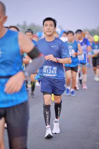 BIB: 50926, 50608, 50044
                            <button type="button" onclick="openModal(10530960)" class="btn btn-primary btn-sm float-right btn-popup" data-toggle="modal" data-target=".modal-high-quality">
                        <i class="fas fa-shopping-cart"></i> Add to Cart
                    </button>
                                            <button type="button" onclick="isThisMe(10530960, true)" class="btn btn-success btn-sm float-right btn-popup btn-isme hidden" data-toggle="tooltip" data-placement="bottom" title="นี่คือรูปของคุณใช่ไหม คลิกที่นี่เพื่อเอาเข้าอัลบั้ม">
                        <i class="fas fa-plus"></i> Add to album
                    </button>
                    <button type="button" onclick="isThisMe(10530960, false)" class="btn btn-warning btn-sm float-right btn-popup btn-isnotme hidden">
                        <i class="fas fa-ban"></i> Remove from album
                    </button>