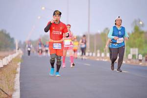 BIB: 2766, 53192, 531
                            <button type="button" onclick="openModal(10535870)" class="btn btn-primary btn-sm float-right btn-popup" data-toggle="modal" data-target=".modal-high-quality">
                        <i class="fas fa-shopping-cart"></i> Add to Cart
                    </button>
                                            <button type="button" onclick="isThisMe(10535870, true)" class="btn btn-success btn-sm float-right btn-popup btn-isme hidden" data-toggle="tooltip" data-placement="bottom" title="นี่คือรูปของคุณใช่ไหม คลิกที่นี่เพื่อเอาเข้าอัลบั้ม">
                        <i class="fas fa-plus"></i> Add to album
                    </button>
                    <button type="button" onclick="isThisMe(10535870, false)" class="btn btn-warning btn-sm float-right btn-popup btn-isnotme hidden">
                        <i class="fas fa-ban"></i> Remove from album
                    </button>