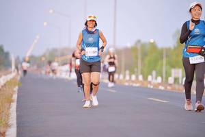 BIB: 517
                            <button type="button" onclick="openModal(10535934)" class="btn btn-primary btn-sm float-right btn-popup" data-toggle="modal" data-target=".modal-high-quality">
                        <i class="fas fa-shopping-cart"></i> Add to Cart
                    </button>
                                            <button type="button" onclick="isThisMe(10535934, true)" class="btn btn-success btn-sm float-right btn-popup btn-isme hidden" data-toggle="tooltip" data-placement="bottom" title="นี่คือรูปของคุณใช่ไหม คลิกที่นี่เพื่อเอาเข้าอัลบั้ม">
                        <i class="fas fa-plus"></i> Add to album
                    </button>
                    <button type="button" onclick="isThisMe(10535934, false)" class="btn btn-warning btn-sm float-right btn-popup btn-isnotme hidden">
                        <i class="fas fa-ban"></i> Remove from album
                    </button>