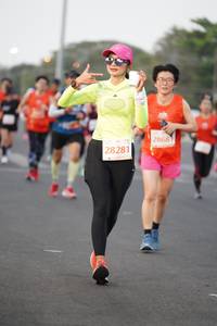 BIB: 28681, 28281
                            <button type="button" onclick="openModal(11300372)" class="btn btn-primary btn-sm float-right btn-popup" data-toggle="modal" data-target=".modal-high-quality">
                        <i class="fas fa-shopping-cart"></i> Add to Cart
                    </button>
                                            <button type="button" onclick="isThisMe(11300372, true)" class="btn btn-success btn-sm float-right btn-popup btn-isme hidden" data-toggle="tooltip" data-placement="bottom" title="นี่คือรูปของคุณใช่ไหม คลิกที่นี่เพื่อเอาเข้าอัลบั้ม">
                        <i class="fas fa-plus"></i> Add to album
                    </button>
                    <button type="button" onclick="isThisMe(11300372, false)" class="btn btn-warning btn-sm float-right btn-popup btn-isnotme hidden">
                        <i class="fas fa-ban"></i> Remove from album
                    </button>