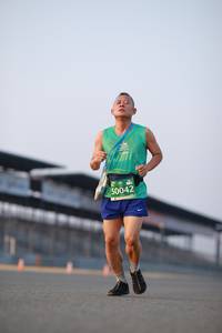 BIB: 50042
                            <button type="button" onclick="openModal(10534678)" class="btn btn-primary btn-sm float-right btn-popup" data-toggle="modal" data-target=".modal-high-quality">
                        <i class="fas fa-shopping-cart"></i> Add to Cart
                    </button>
                                            <button type="button" onclick="isThisMe(10534678, true)" class="btn btn-success btn-sm float-right btn-popup btn-isme hidden" data-toggle="tooltip" data-placement="bottom" title="นี่คือรูปของคุณใช่ไหม คลิกที่นี่เพื่อเอาเข้าอัลบั้ม">
                        <i class="fas fa-plus"></i> Add to album
                    </button>
                    <button type="button" onclick="isThisMe(10534678, false)" class="btn btn-warning btn-sm float-right btn-popup btn-isnotme hidden">
                        <i class="fas fa-ban"></i> Remove from album
                    </button>