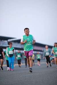 BIB: 51781, 52674
                            <button type="button" onclick="openModal(10543255)" class="btn btn-primary btn-sm float-right btn-popup" data-toggle="modal" data-target=".modal-high-quality">
                        <i class="fas fa-shopping-cart"></i> Add to Cart
                    </button>
                                            <button type="button" onclick="isThisMe(10543255, true)" class="btn btn-success btn-sm float-right btn-popup btn-isme hidden" data-toggle="tooltip" data-placement="bottom" title="นี่คือรูปของคุณใช่ไหม คลิกที่นี่เพื่อเอาเข้าอัลบั้ม">
                        <i class="fas fa-plus"></i> Add to album
                    </button>
                    <button type="button" onclick="isThisMe(10543255, false)" class="btn btn-warning btn-sm float-right btn-popup btn-isnotme hidden">
                        <i class="fas fa-ban"></i> Remove from album
                    </button>