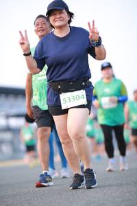 BIB: 53304
                            <button type="button" onclick="openModal(10542615)" class="btn btn-primary btn-sm float-right btn-popup" data-toggle="modal" data-target=".modal-high-quality">
                        <i class="fas fa-shopping-cart"></i> Add to Cart
                    </button>
                                            <button type="button" onclick="isThisMe(10542615, true)" class="btn btn-success btn-sm float-right btn-popup btn-isme hidden" data-toggle="tooltip" data-placement="bottom" title="นี่คือรูปของคุณใช่ไหม คลิกที่นี่เพื่อเอาเข้าอัลบั้ม">
                        <i class="fas fa-plus"></i> Add to album
                    </button>
                    <button type="button" onclick="isThisMe(10542615, false)" class="btn btn-warning btn-sm float-right btn-popup btn-isnotme hidden">
                        <i class="fas fa-ban"></i> Remove from album
                    </button>