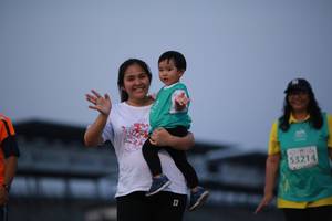 BIB: 332, 53214
                            <button type="button" onclick="openModal(10564026)" class="btn btn-primary btn-sm float-right btn-popup" data-toggle="modal" data-target=".modal-high-quality">
                        <i class="fas fa-shopping-cart"></i> Add to Cart
                    </button>
                                            <button type="button" onclick="isThisMe(10564026, true)" class="btn btn-success btn-sm float-right btn-popup btn-isme hidden" data-toggle="tooltip" data-placement="bottom" title="นี่คือรูปของคุณใช่ไหม คลิกที่นี่เพื่อเอาเข้าอัลบั้ม">
                        <i class="fas fa-plus"></i> Add to album
                    </button>
                    <button type="button" onclick="isThisMe(10564026, false)" class="btn btn-warning btn-sm float-right btn-popup btn-isnotme hidden">
                        <i class="fas fa-ban"></i> Remove from album
                    </button>