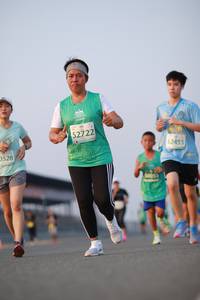 BIB: 52722, 52453, 0528
                            <button type="button" onclick="openModal(10536842)" class="btn btn-primary btn-sm float-right btn-popup" data-toggle="modal" data-target=".modal-high-quality">
                        <i class="fas fa-shopping-cart"></i> Add to Cart
                    </button>
                                            <button type="button" onclick="isThisMe(10536842, true)" class="btn btn-success btn-sm float-right btn-popup btn-isme hidden" data-toggle="tooltip" data-placement="bottom" title="นี่คือรูปของคุณใช่ไหม คลิกที่นี่เพื่อเอาเข้าอัลบั้ม">
                        <i class="fas fa-plus"></i> Add to album
                    </button>
                    <button type="button" onclick="isThisMe(10536842, false)" class="btn btn-warning btn-sm float-right btn-popup btn-isnotme hidden">
                        <i class="fas fa-ban"></i> Remove from album
                    </button>