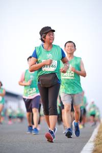 BIB: 146, 50354
                            <button type="button" onclick="openModal(10541182)" class="btn btn-primary btn-sm float-right btn-popup" data-toggle="modal" data-target=".modal-high-quality">
                        <i class="fas fa-shopping-cart"></i> Add to Cart
                    </button>
                                            <button type="button" onclick="isThisMe(10541182, true)" class="btn btn-success btn-sm float-right btn-popup btn-isme hidden" data-toggle="tooltip" data-placement="bottom" title="นี่คือรูปของคุณใช่ไหม คลิกที่นี่เพื่อเอาเข้าอัลบั้ม">
                        <i class="fas fa-plus"></i> Add to album
                    </button>
                    <button type="button" onclick="isThisMe(10541182, false)" class="btn btn-warning btn-sm float-right btn-popup btn-isnotme hidden">
                        <i class="fas fa-ban"></i> Remove from album
                    </button>