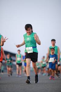 BIB: 2862
                            <button type="button" onclick="openModal(10541309)" class="btn btn-primary btn-sm float-right btn-popup" data-toggle="modal" data-target=".modal-high-quality">
                        <i class="fas fa-shopping-cart"></i> Add to Cart
                    </button>
                                            <button type="button" onclick="isThisMe(10541309, true)" class="btn btn-success btn-sm float-right btn-popup btn-isme hidden" data-toggle="tooltip" data-placement="bottom" title="นี่คือรูปของคุณใช่ไหม คลิกที่นี่เพื่อเอาเข้าอัลบั้ม">
                        <i class="fas fa-plus"></i> Add to album
                    </button>
                    <button type="button" onclick="isThisMe(10541309, false)" class="btn btn-warning btn-sm float-right btn-popup btn-isnotme hidden">
                        <i class="fas fa-ban"></i> Remove from album
                    </button>