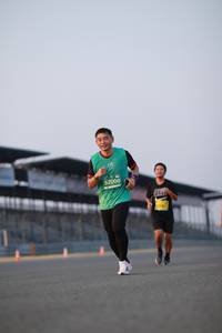 BIB: 52000
                            <button type="button" onclick="openModal(10537459)" class="btn btn-primary btn-sm float-right btn-popup" data-toggle="modal" data-target=".modal-high-quality">
                        <i class="fas fa-shopping-cart"></i> Add to Cart
                    </button>
                                            <button type="button" onclick="isThisMe(10537459, true)" class="btn btn-success btn-sm float-right btn-popup btn-isme hidden" data-toggle="tooltip" data-placement="bottom" title="นี่คือรูปของคุณใช่ไหม คลิกที่นี่เพื่อเอาเข้าอัลบั้ม">
                        <i class="fas fa-plus"></i> Add to album
                    </button>
                    <button type="button" onclick="isThisMe(10537459, false)" class="btn btn-warning btn-sm float-right btn-popup btn-isnotme hidden">
                        <i class="fas fa-ban"></i> Remove from album
                    </button>