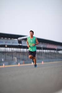 BIB: 5185
                            <button type="button" onclick="openModal(10534923)" class="btn btn-primary btn-sm float-right btn-popup" data-toggle="modal" data-target=".modal-high-quality">
                        <i class="fas fa-shopping-cart"></i> Add to Cart
                    </button>
                                            <button type="button" onclick="isThisMe(10534923, true)" class="btn btn-success btn-sm float-right btn-popup btn-isme hidden" data-toggle="tooltip" data-placement="bottom" title="นี่คือรูปของคุณใช่ไหม คลิกที่นี่เพื่อเอาเข้าอัลบั้ม">
                        <i class="fas fa-plus"></i> Add to album
                    </button>
                    <button type="button" onclick="isThisMe(10534923, false)" class="btn btn-warning btn-sm float-right btn-popup btn-isnotme hidden">
                        <i class="fas fa-ban"></i> Remove from album
                    </button>