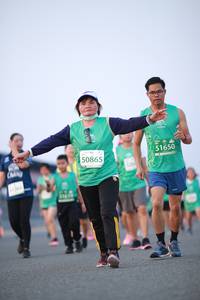 BIB: 51650, 50865
                            <button type="button" onclick="openModal(10543319)" class="btn btn-primary btn-sm float-right btn-popup" data-toggle="modal" data-target=".modal-high-quality">
                        <i class="fas fa-shopping-cart"></i> Add to Cart
                    </button>
                                            <button type="button" onclick="isThisMe(10543319, true)" class="btn btn-success btn-sm float-right btn-popup btn-isme hidden" data-toggle="tooltip" data-placement="bottom" title="นี่คือรูปของคุณใช่ไหม คลิกที่นี่เพื่อเอาเข้าอัลบั้ม">
                        <i class="fas fa-plus"></i> Add to album
                    </button>
                    <button type="button" onclick="isThisMe(10543319, false)" class="btn btn-warning btn-sm float-right btn-popup btn-isnotme hidden">
                        <i class="fas fa-ban"></i> Remove from album
                    </button>