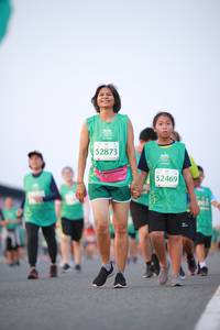 BIB: 52873, 52469
                            <button type="button" onclick="openModal(10541865)" class="btn btn-primary btn-sm float-right btn-popup" data-toggle="modal" data-target=".modal-high-quality">
                        <i class="fas fa-shopping-cart"></i> Add to Cart
                    </button>
                                            <button type="button" onclick="isThisMe(10541865, true)" class="btn btn-success btn-sm float-right btn-popup btn-isme hidden" data-toggle="tooltip" data-placement="bottom" title="นี่คือรูปของคุณใช่ไหม คลิกที่นี่เพื่อเอาเข้าอัลบั้ม">
                        <i class="fas fa-plus"></i> Add to album
                    </button>
                    <button type="button" onclick="isThisMe(10541865, false)" class="btn btn-warning btn-sm float-right btn-popup btn-isnotme hidden">
                        <i class="fas fa-ban"></i> Remove from album
                    </button>